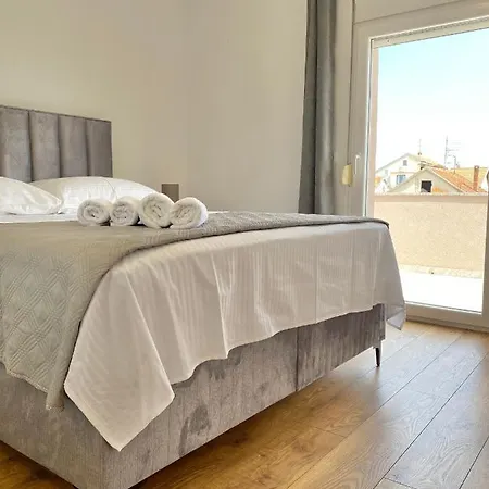 Apartment West