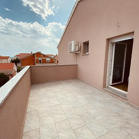 West * Zadar